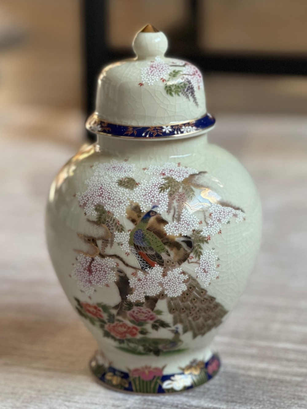 Vintage Shaddy Mino Peacock Vase Urn 6" Tall Excellent Condition